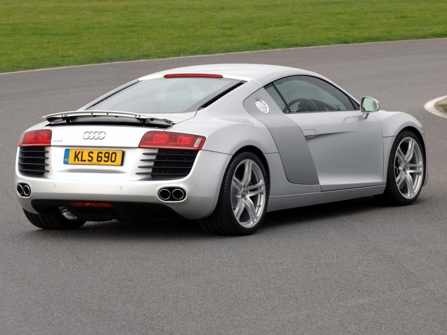  Audi R8 2007 года  (UK) (фото 12 из 25)